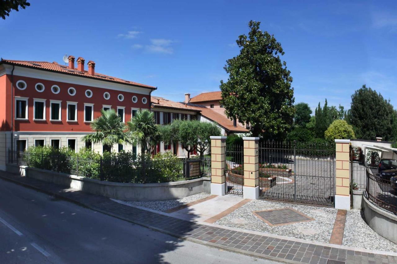 Villa Tiziano Residence Rosà Eksteriør bilde